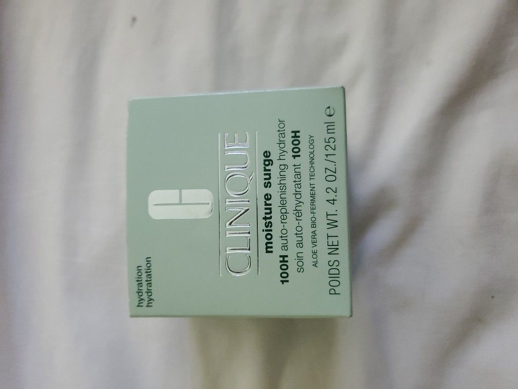 Clinique Moisture Surge 100H Auto-replenishing Hydrator 4.2 Oz