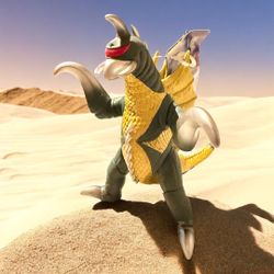 Bandai Japan Movie Monster Series Gigan Vinyl Figure 2018 NWT