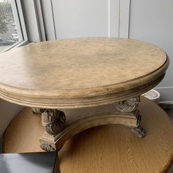 Coffee Table New ! Floor Model Antique White