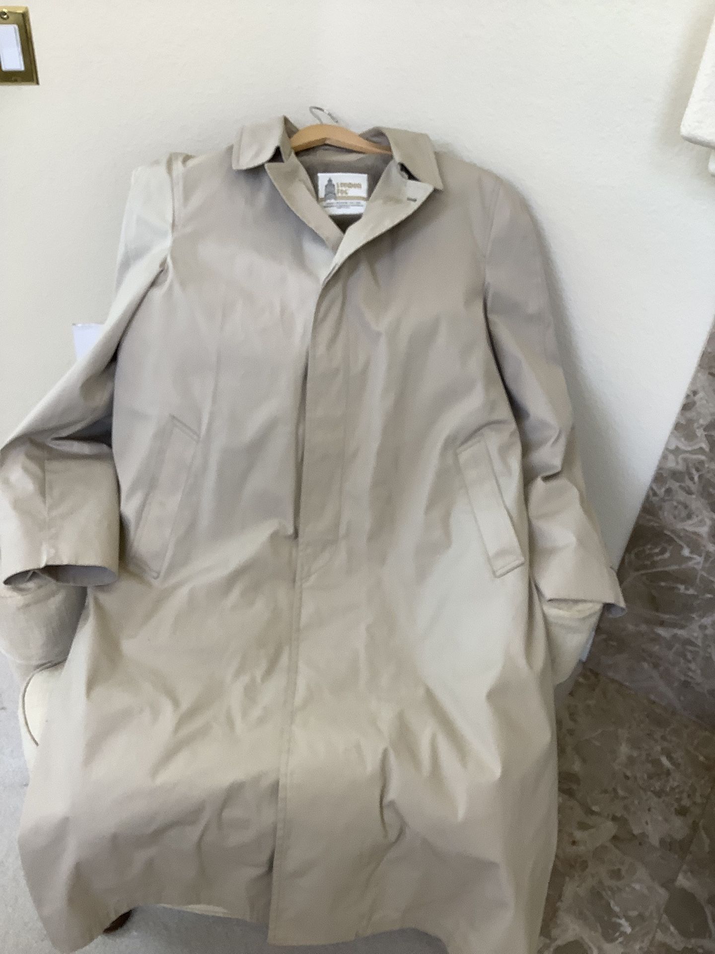 Men’s Trench/Overcoat (removable lining)