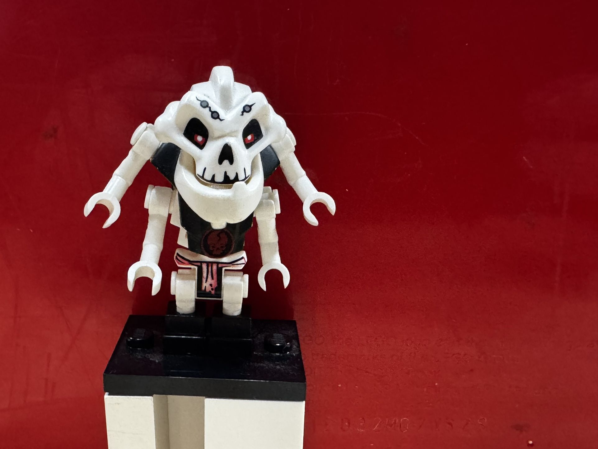 Lego Ninjago Minifigure Samukai Skulkin Plus Two More