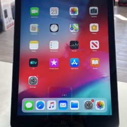 Great Condition IPad Air 9.7 Unlocked, 16GB Storage, Comes With Charging Cable 