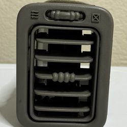 99 To 06 Chevy Suburban Tahoe Silverado Yukon Right RH Dash AC Vent Pewter OEM