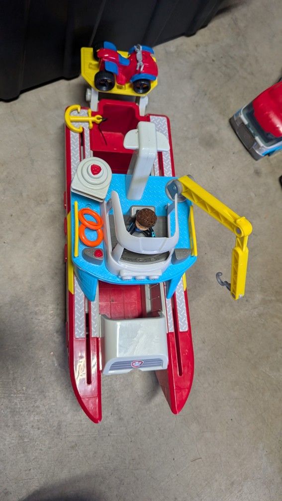 Paw Patrol Boat That Transforms From Water To Land With Extra Characters And Friends