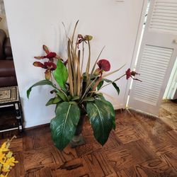 Beautiful Artificial Plant In Lady Slipper Vase (High Retail Value) 