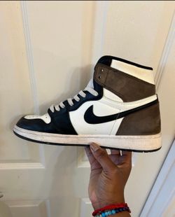 Jordan 1 Dark Mocha
