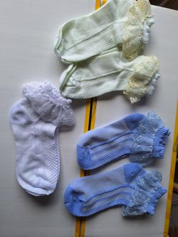 3 Pairs Of Girls Socks 