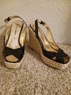 Women's Sandals - Size 7 1/2  (9 Pairs $3 each)