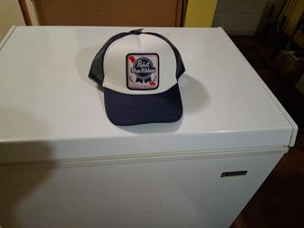 Men's Pabst Blue Ribbon Trucker Hat Brand New blue white