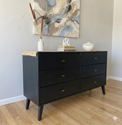 MCM dresser