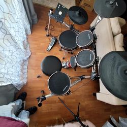 Alesis Drum Set