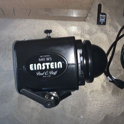 Einstein™ Strobe Flash Unit with dish and CyberSync™ Transceiver
