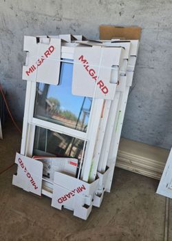 20 x 38 Single Hung *Dual Pane Vinyl  Window