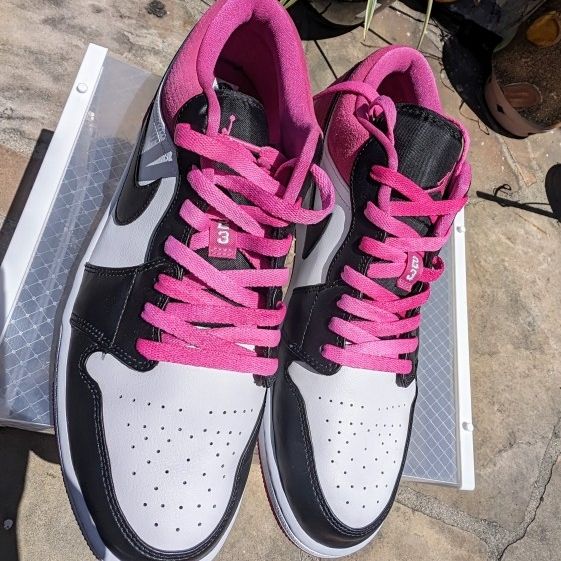 JORDAN 1 SE LOW FUCHSIA NIKE