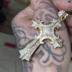 10Kt Diamond Custom With 14Kt Gold Chain