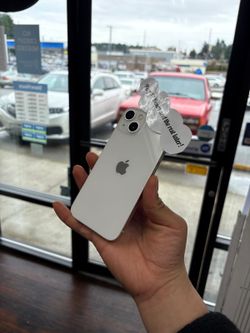 📱 iPhone 13 – Only $5 Down! Compact & Powerful!