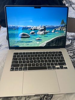 Macbook Air M2 15inch