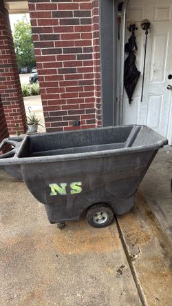 Tilt dumpster