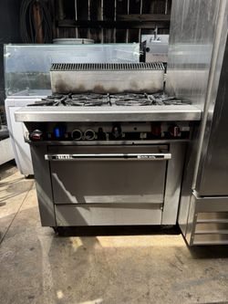 Garland Commercial 6 Burner Range With Oven