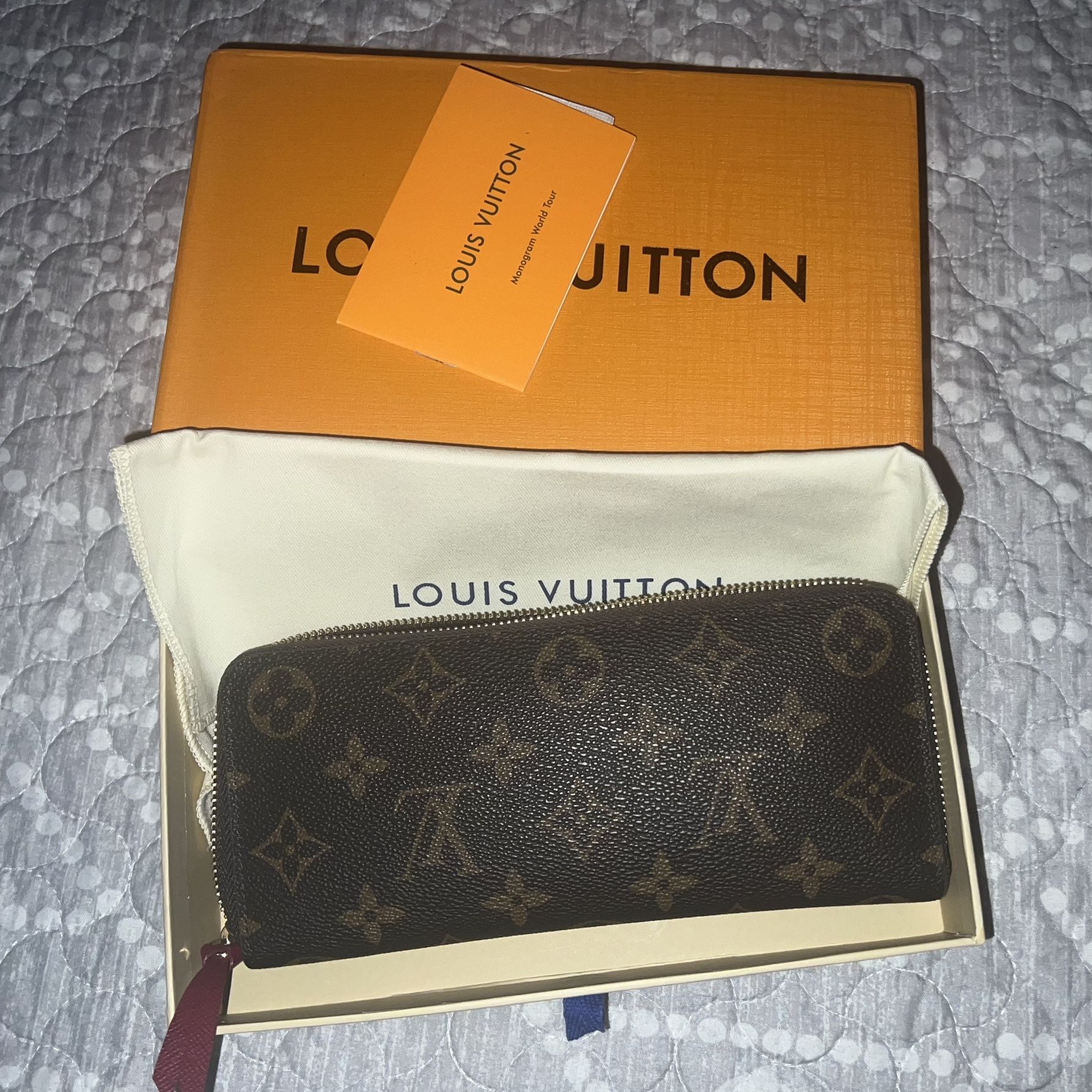 Brown LV Leather Squares Bi Fold Wallet Men for Sale in Hackensack, NJ -  OfferUp