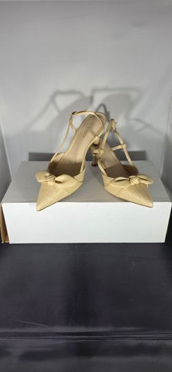 Brand new women sandals
