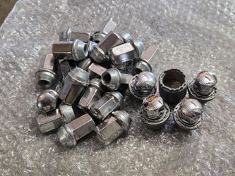 OEM GM Lug Nuts Chevy GMC Escalade Tahoe Silverado Yukon Sierra