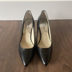 Michael Kors Pump Heels Size 7.5