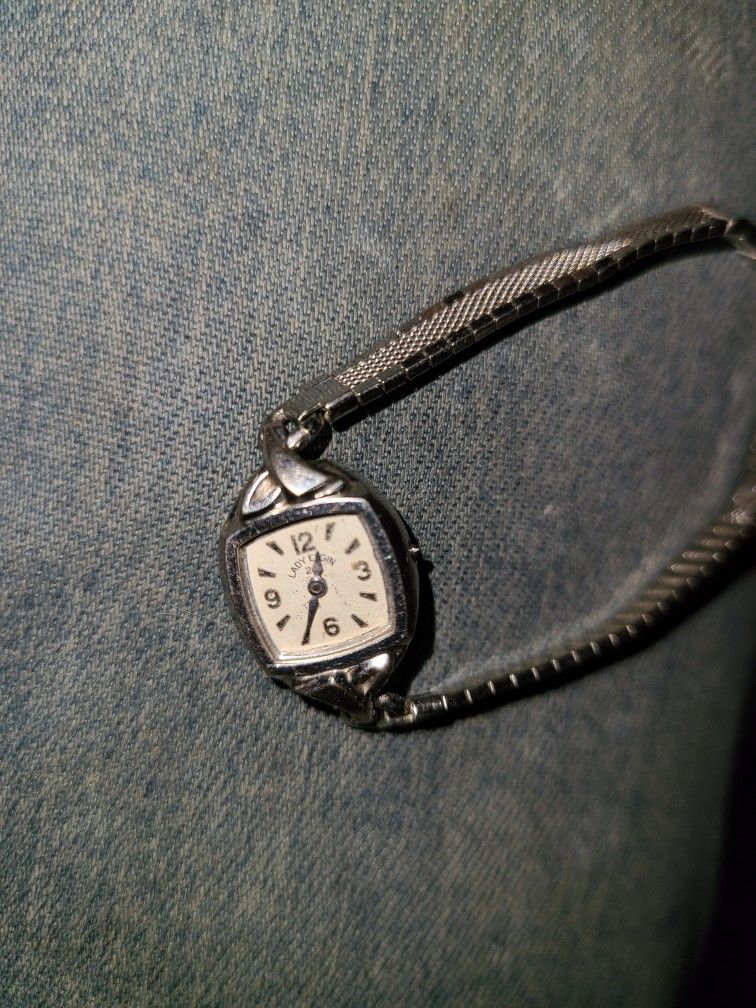 Gold Watch Ladys Elgin 23 Vintage 