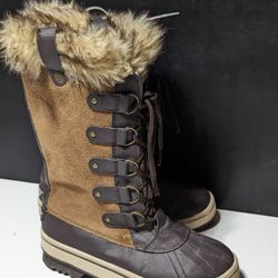 Khombu Women’s Faux Fur Lined Leather Snow Boots, Size 6.5M, 85559

