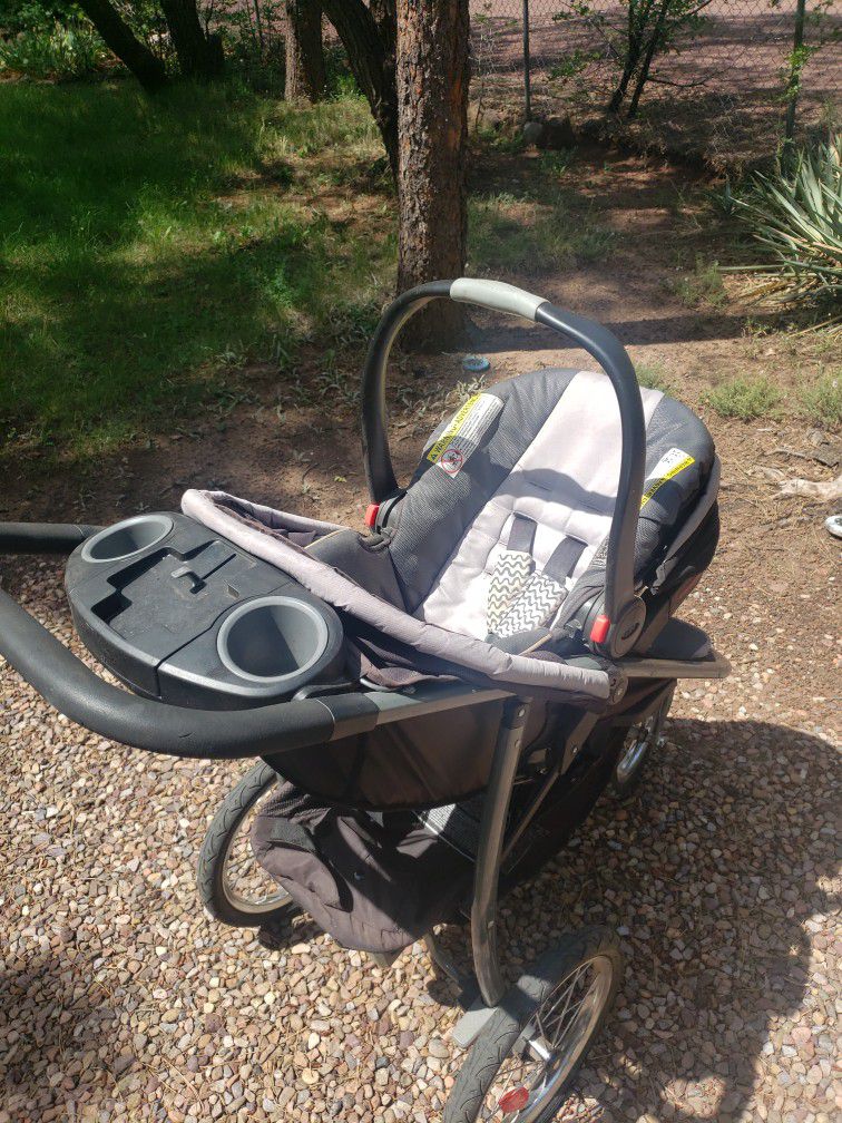Graco Stroller, Car Seat, And Car Base Combo