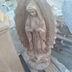 Estatuas De Cemento