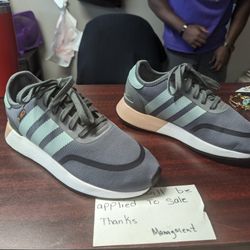 Adidas Women's Size 6.5