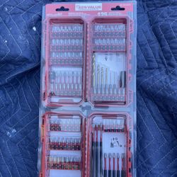 Milwaukee impact Drill And Drive Set 329$ Value 