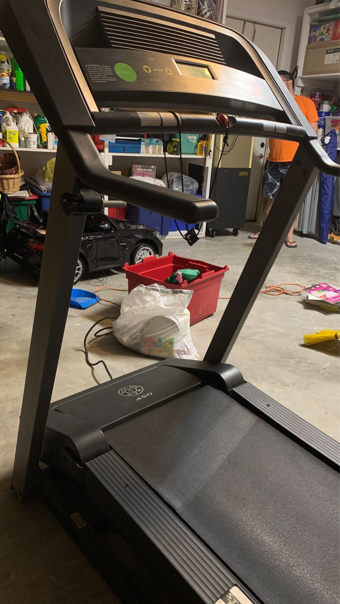 Gold’s Gym 450 treadmill for Sale in Miramar, FL OfferUp
