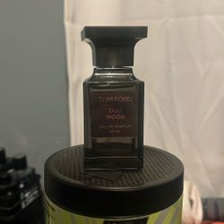 Tom Ford Oud Wood Eau De Parfum