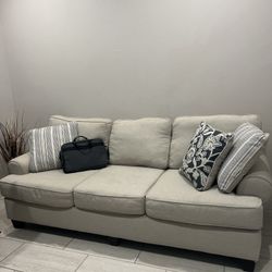 Sofá.🛋️ .