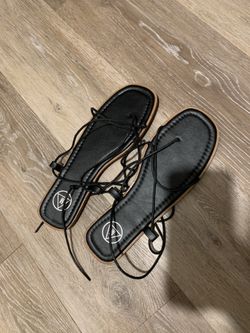 GLADIATOR SANDALS size 8