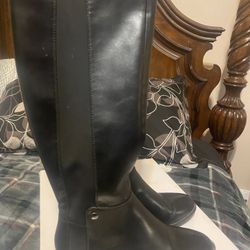 Alfani flat black boots size 5 1/2