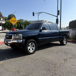 2005 GMC Sierra