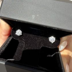 Stud Diamonds 