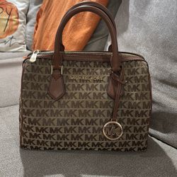 Michael Kors Purse And Wallet 