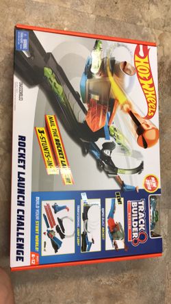 Hot wheels rocket launch challenge $15 new