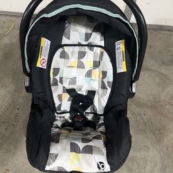 Infant car seats (in Des Moines/Kent) assorted brands ($60 each)