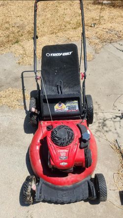 Gas lawn mower