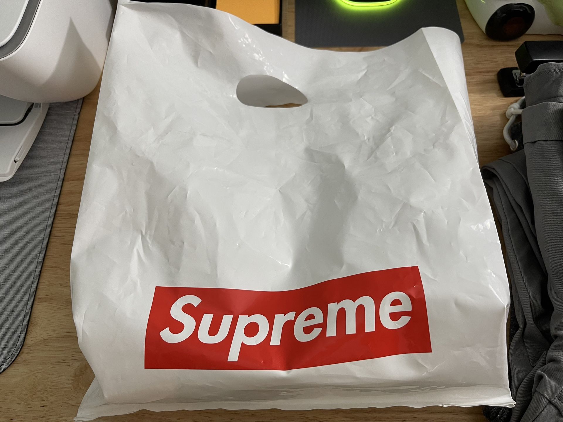 Supreme Store Bag used 