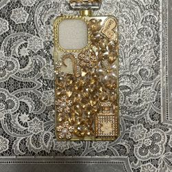 Iphone 13 pro max phone case (plastic)