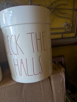 Rae Dunn X-mas Canister
