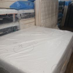 Queen Size Mattress Memory Foam W/ Box Spring