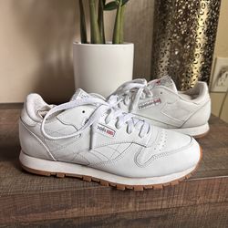 Reebok Classic Leather Sneakers - White - Athletic Shoe
