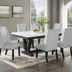 7 PIECE FAUX MARBLE TOP DINING TABLE BLACK FINISH LIGHT GRAY LINEN SIDE CHAIRS | COMEDOR